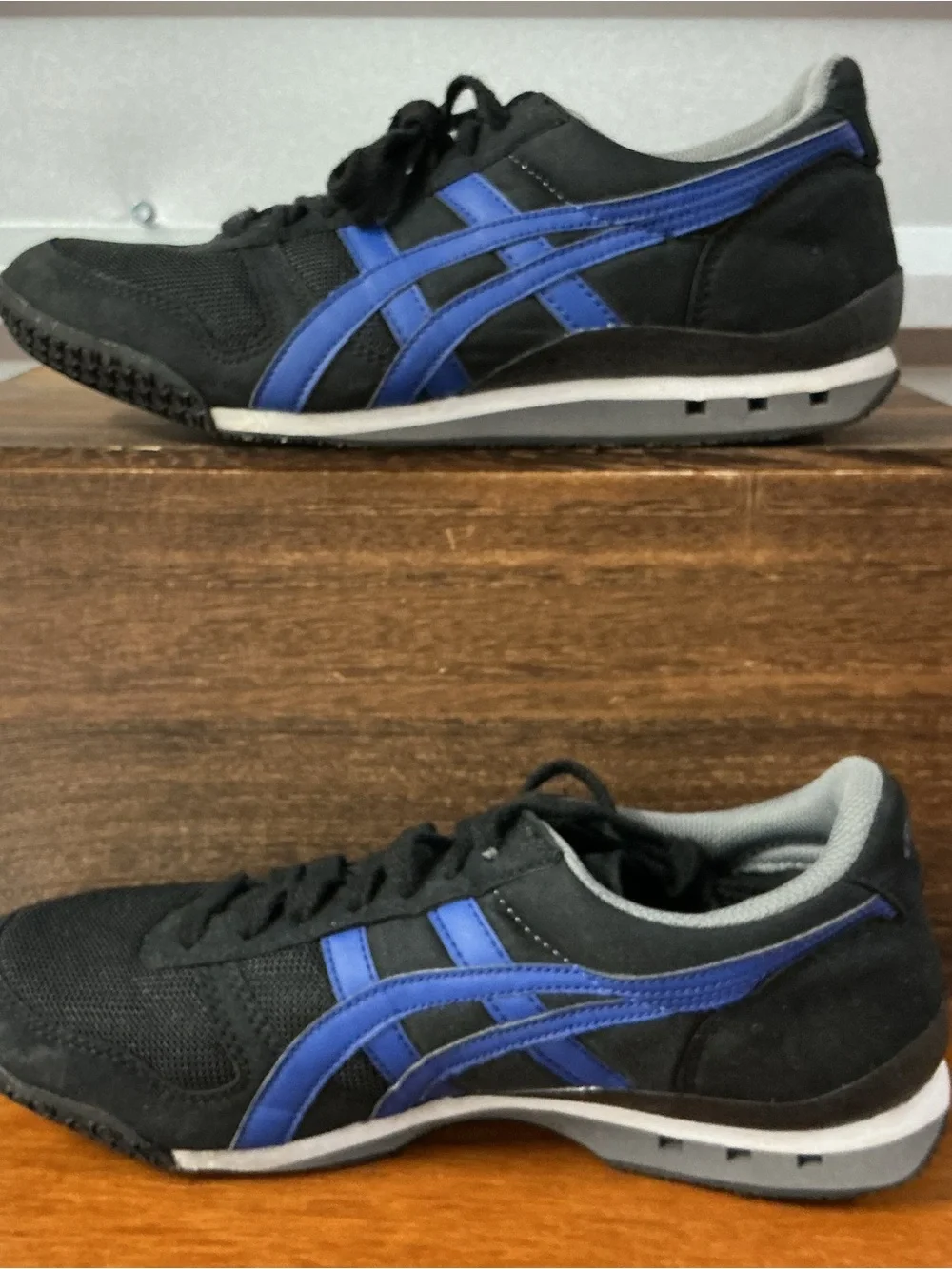 Asics Onitsuka Tiger Men Black Blue Ultimate 81 Sneaker HN201 Size 8